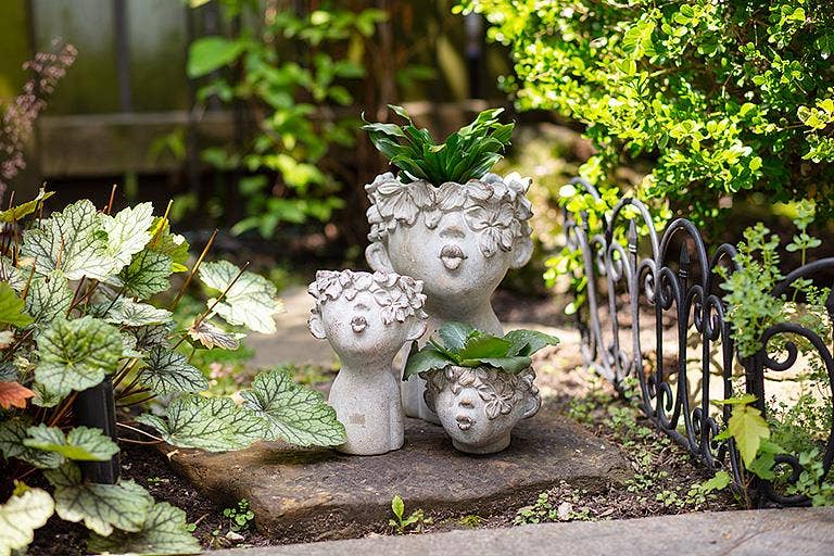 Kissy Face Planter-4"H