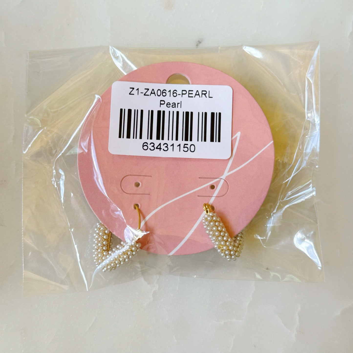 Pendientes de aro con forma de V elegantes.