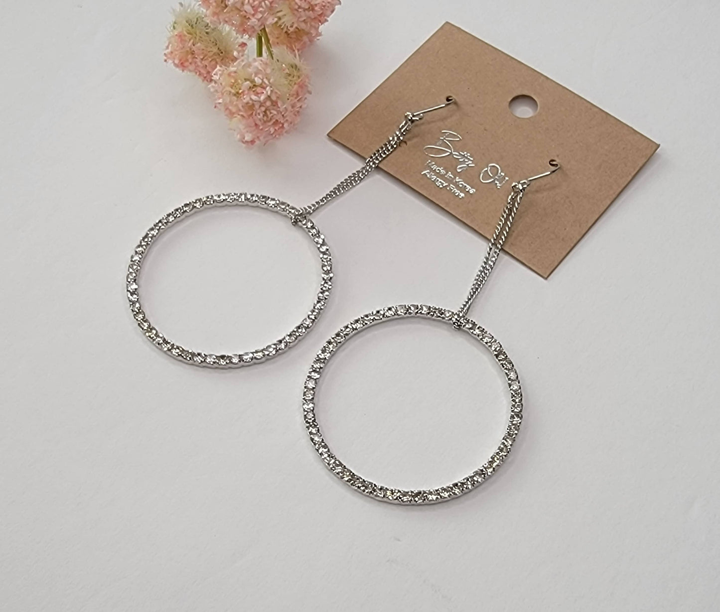 ROUND CIRCLE DANGLE EARRINGS.