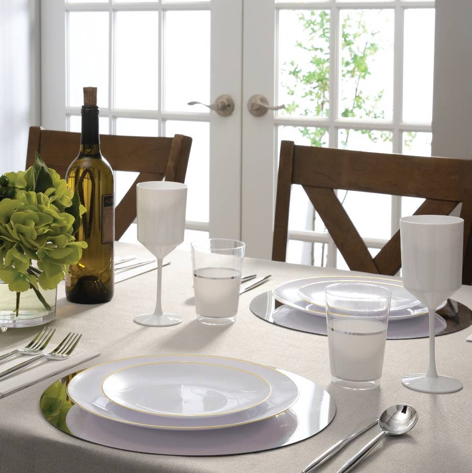 Round White • Gold Plastic Plates | 10 Pack