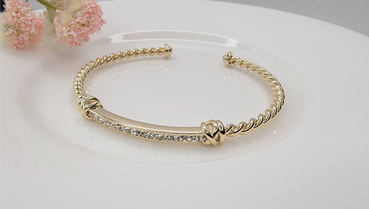 Classic Cable Bracelet