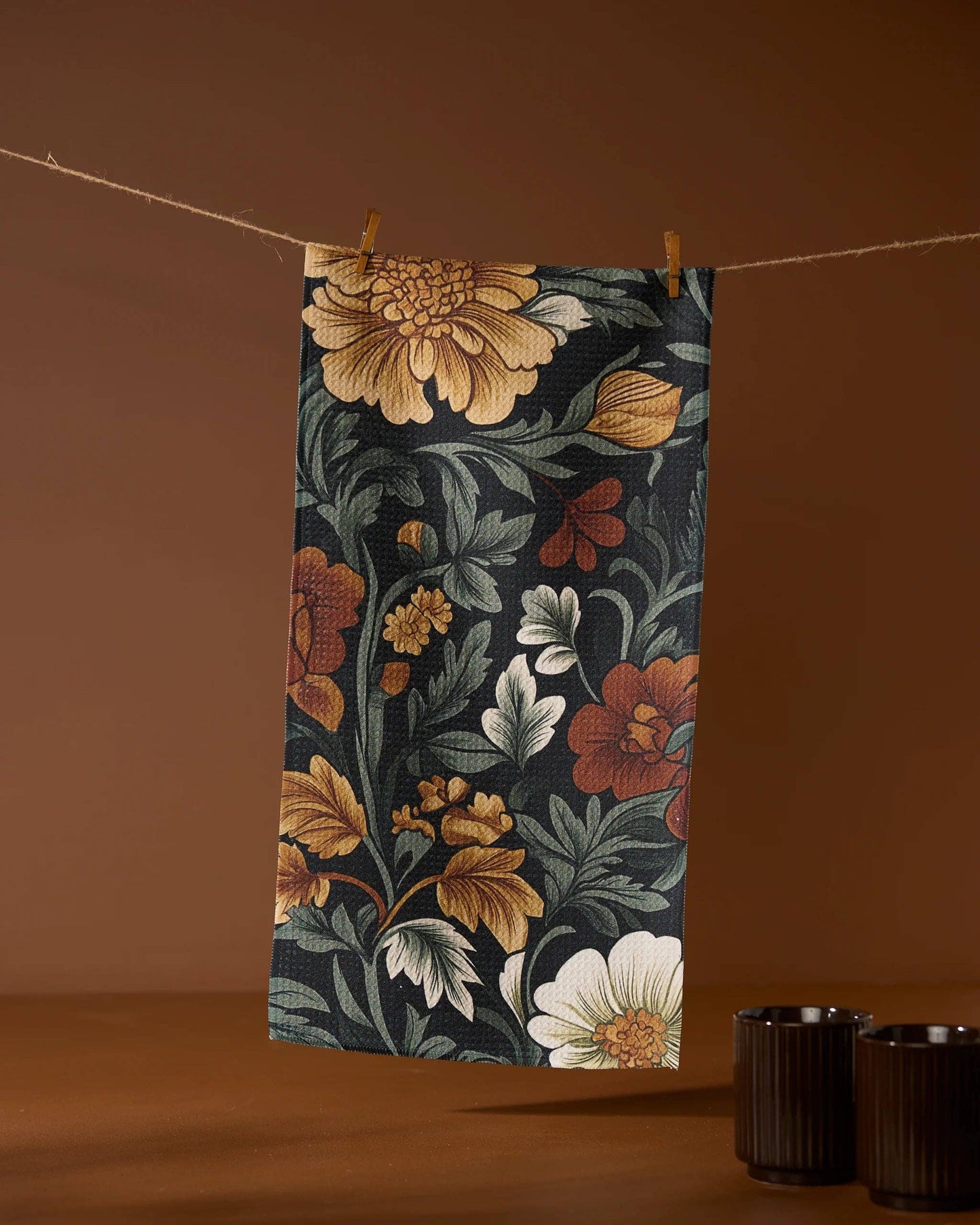 Geometry - Classic Foliage Bar Towel
