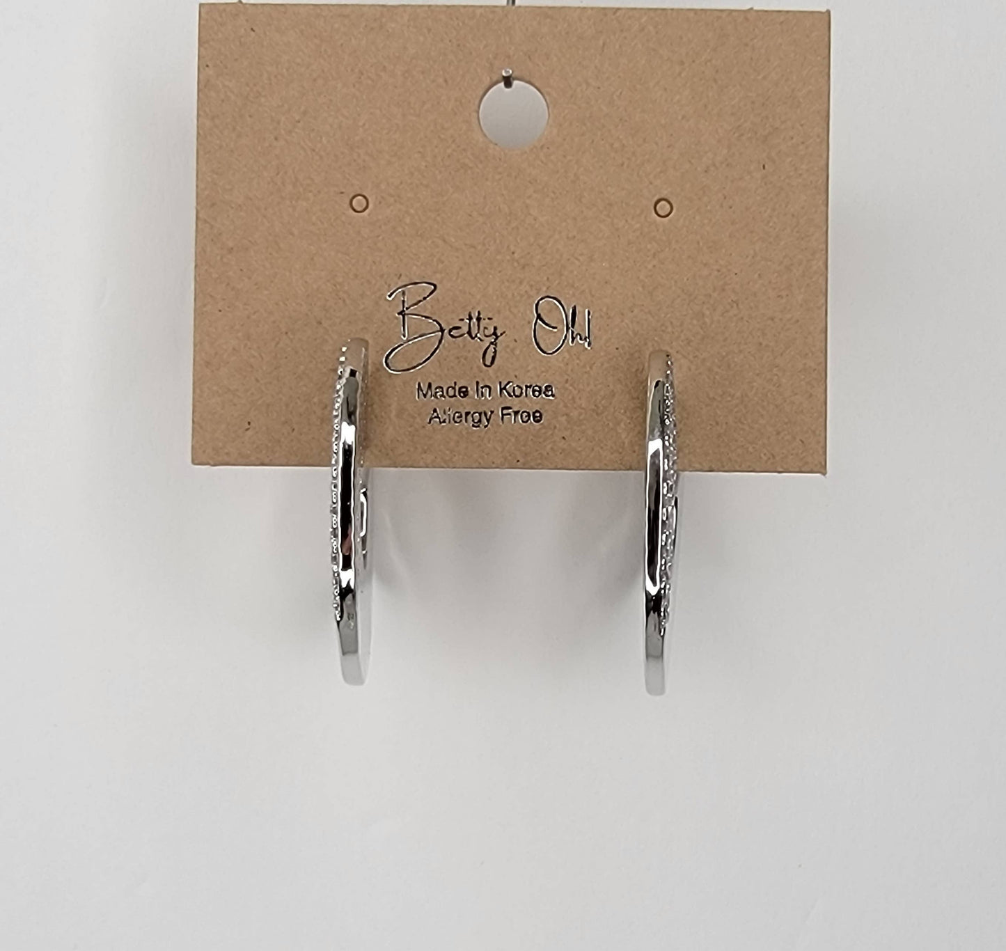 CZ CIRCLE HOOP-Lage with Post