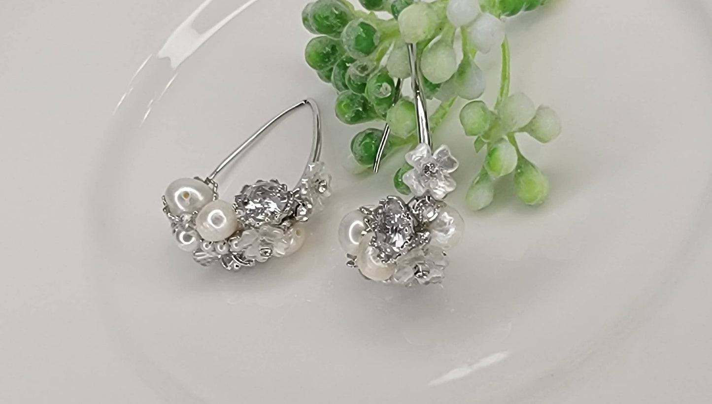 Handmade w/Swarovski Crystal Earring