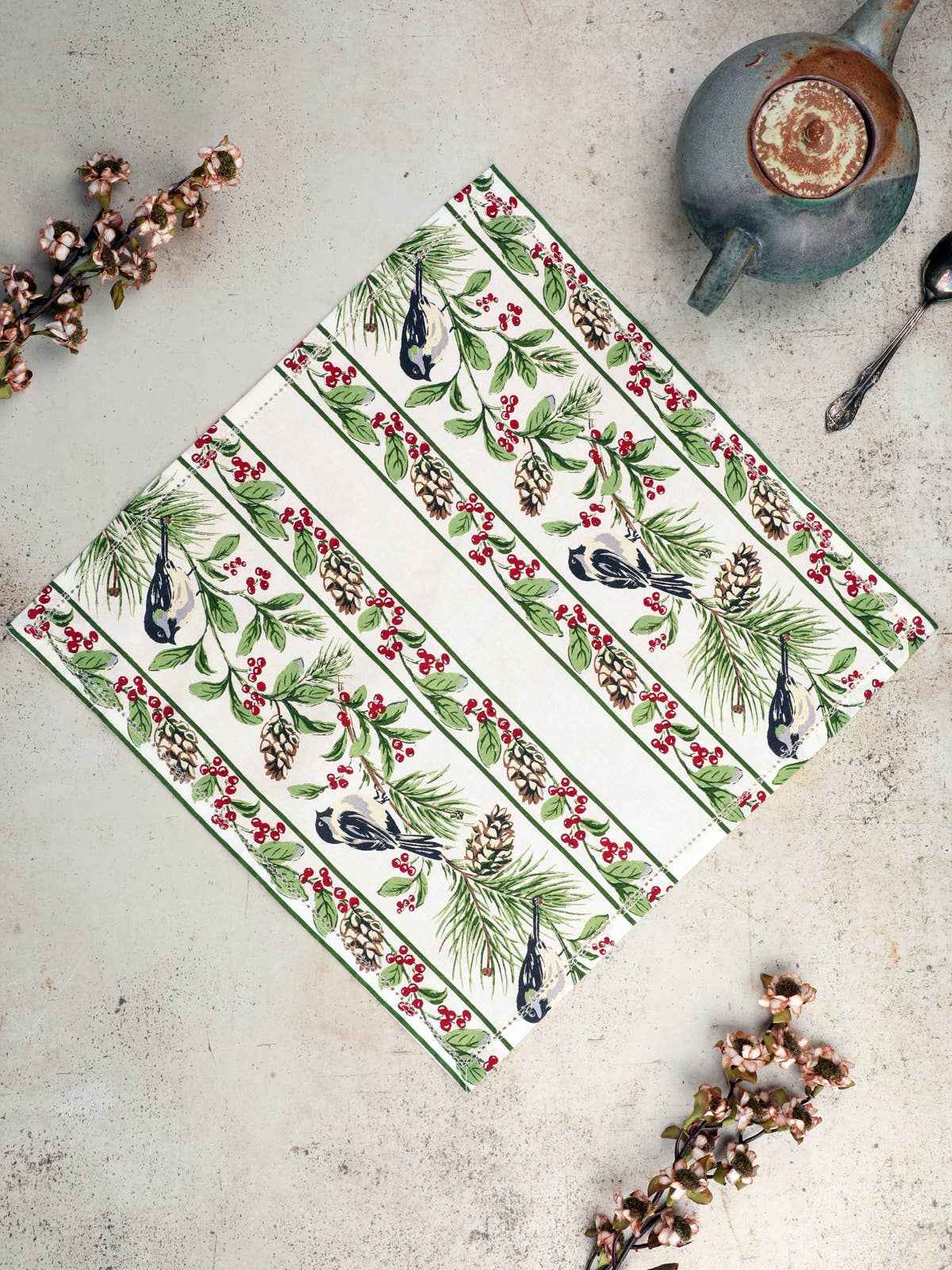 Chickadee Luncheon Napkin Set of 4 - Ivory