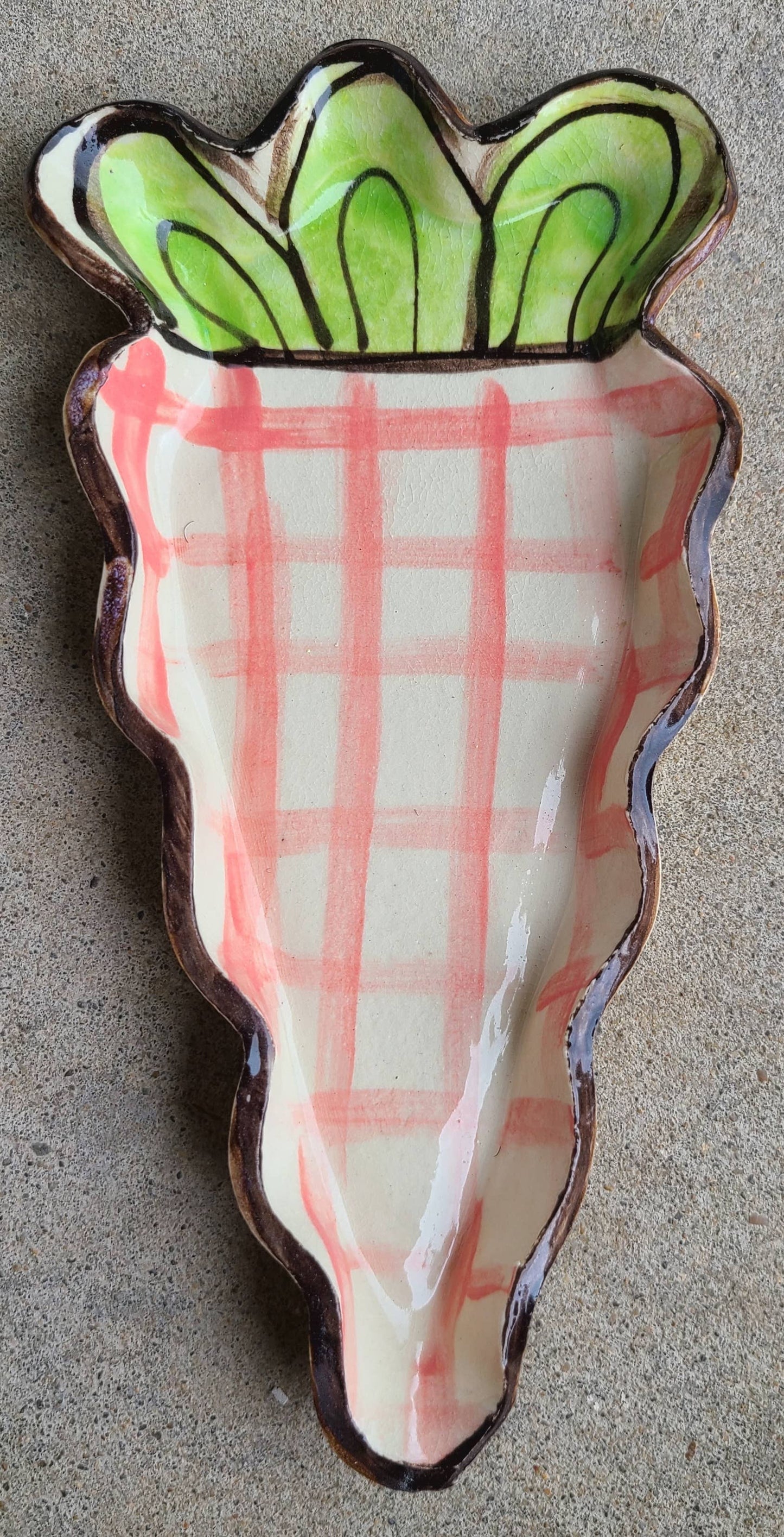 Carrot Plate (Pink Plaid)