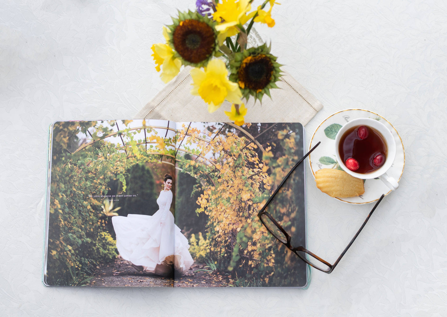 Libros de regalos y artículos especiales de Harvest House Publishers - Nuestro organizador de bodas