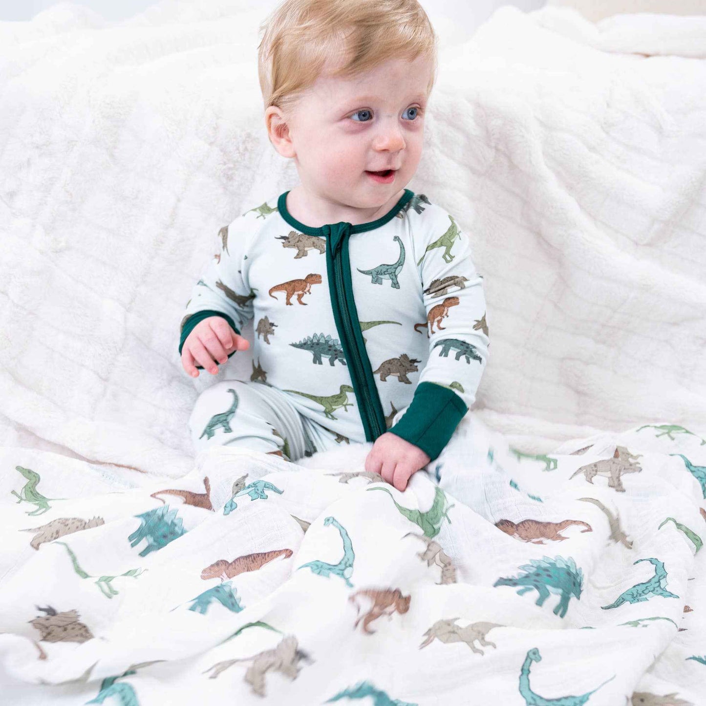LollyBanks - Bamboo Baby Convertible Zipper Pajamas - Dinosaur