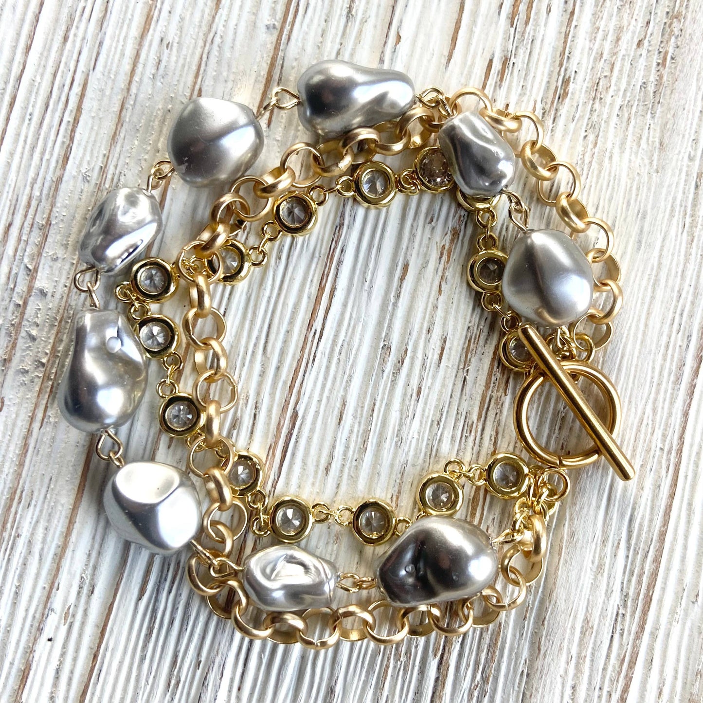 Triple gray porcelian pearl baroque bracelet gold