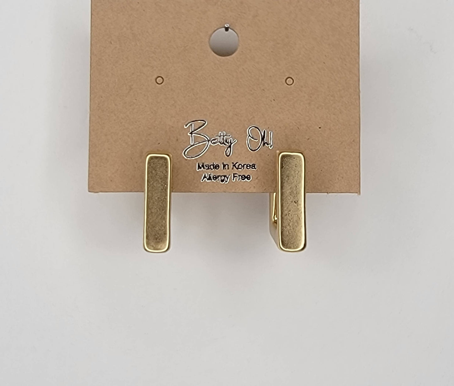 REGTANGLE HOOP EARRINGS