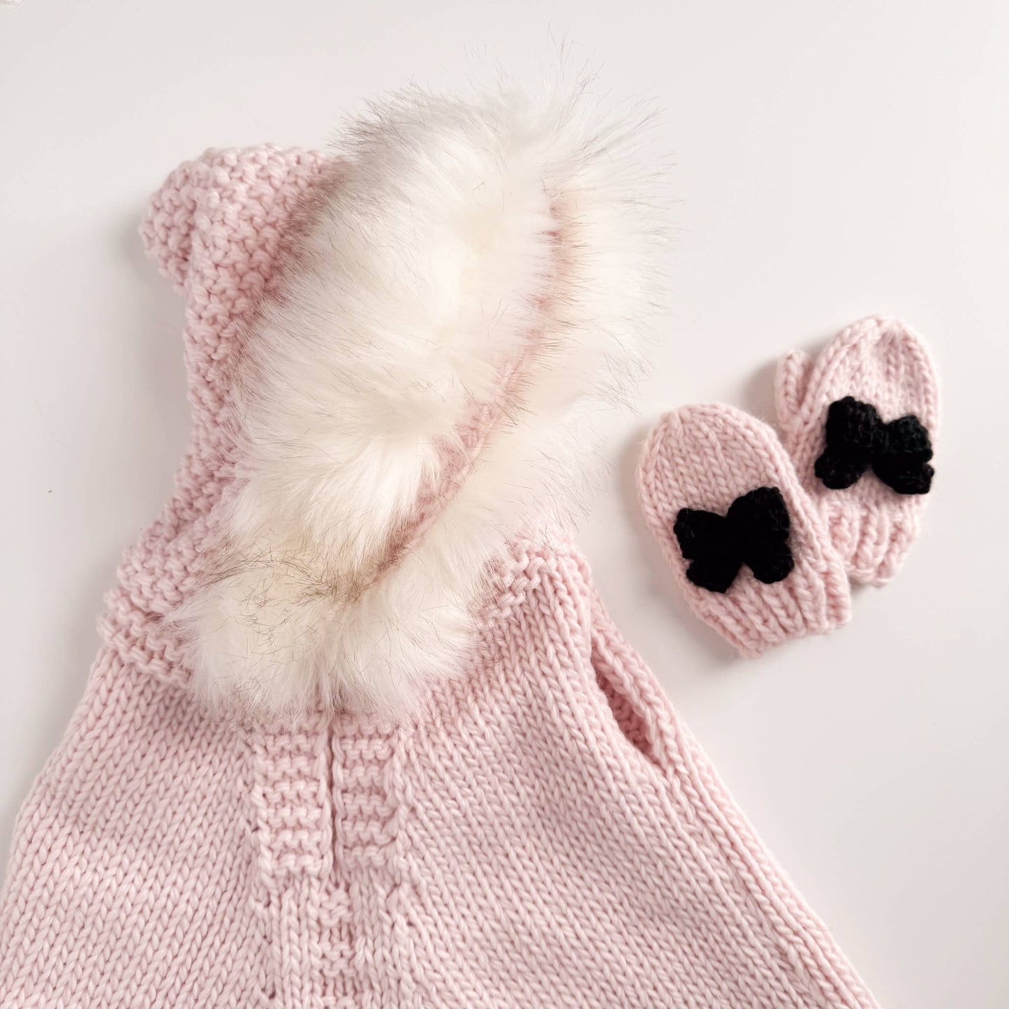 Bow Mittens, Baby Pink/Black | Baby & Kids Holiday Accessory