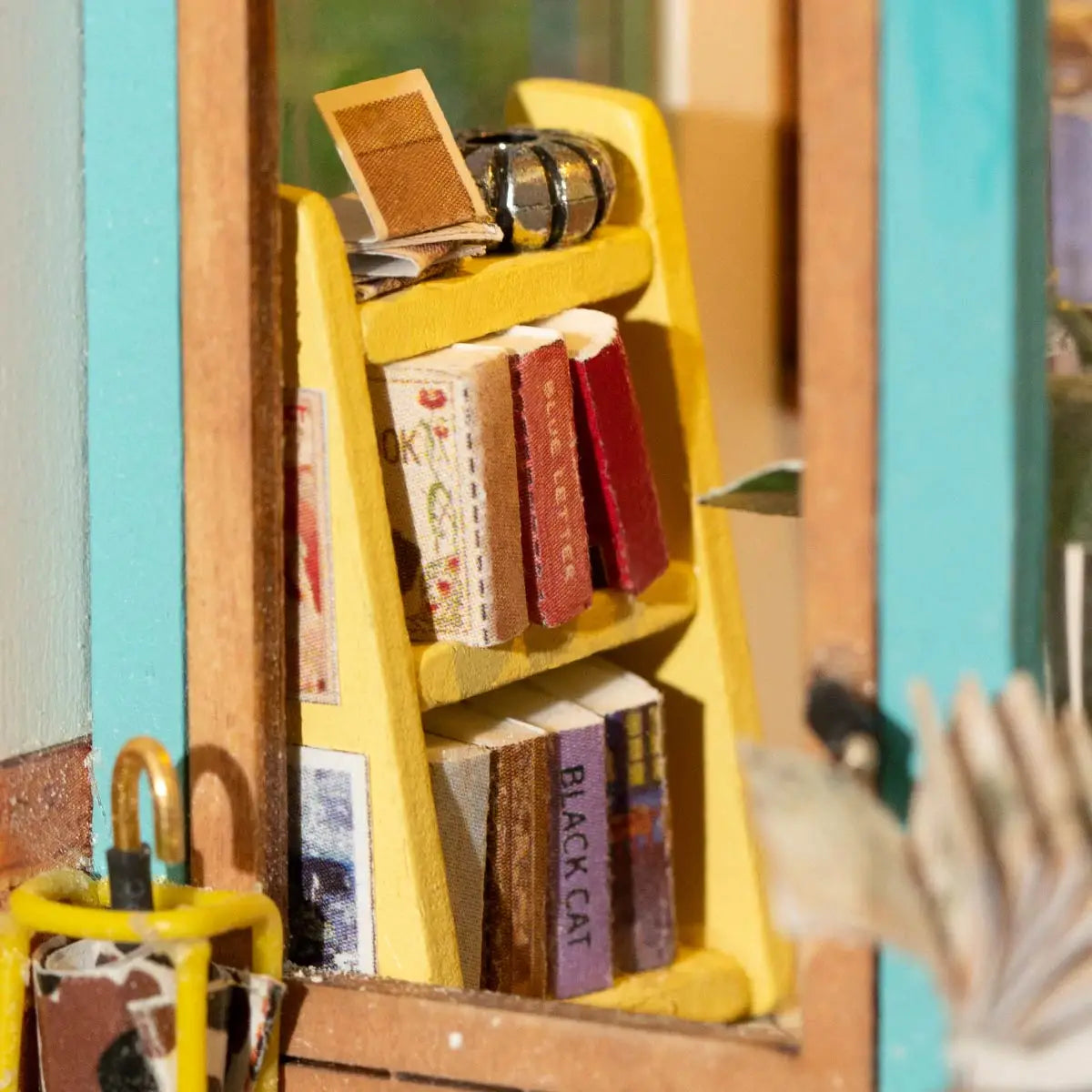 Hands Craft - DIY Miniature House Kit: Free Time Bookshop