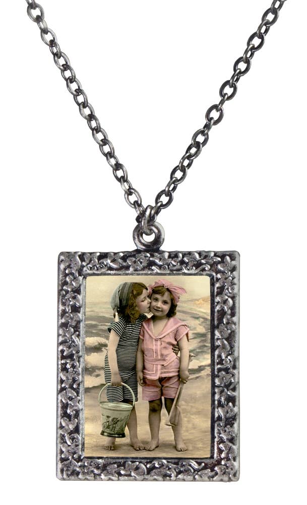 Frame Neckl: Friends/Beach