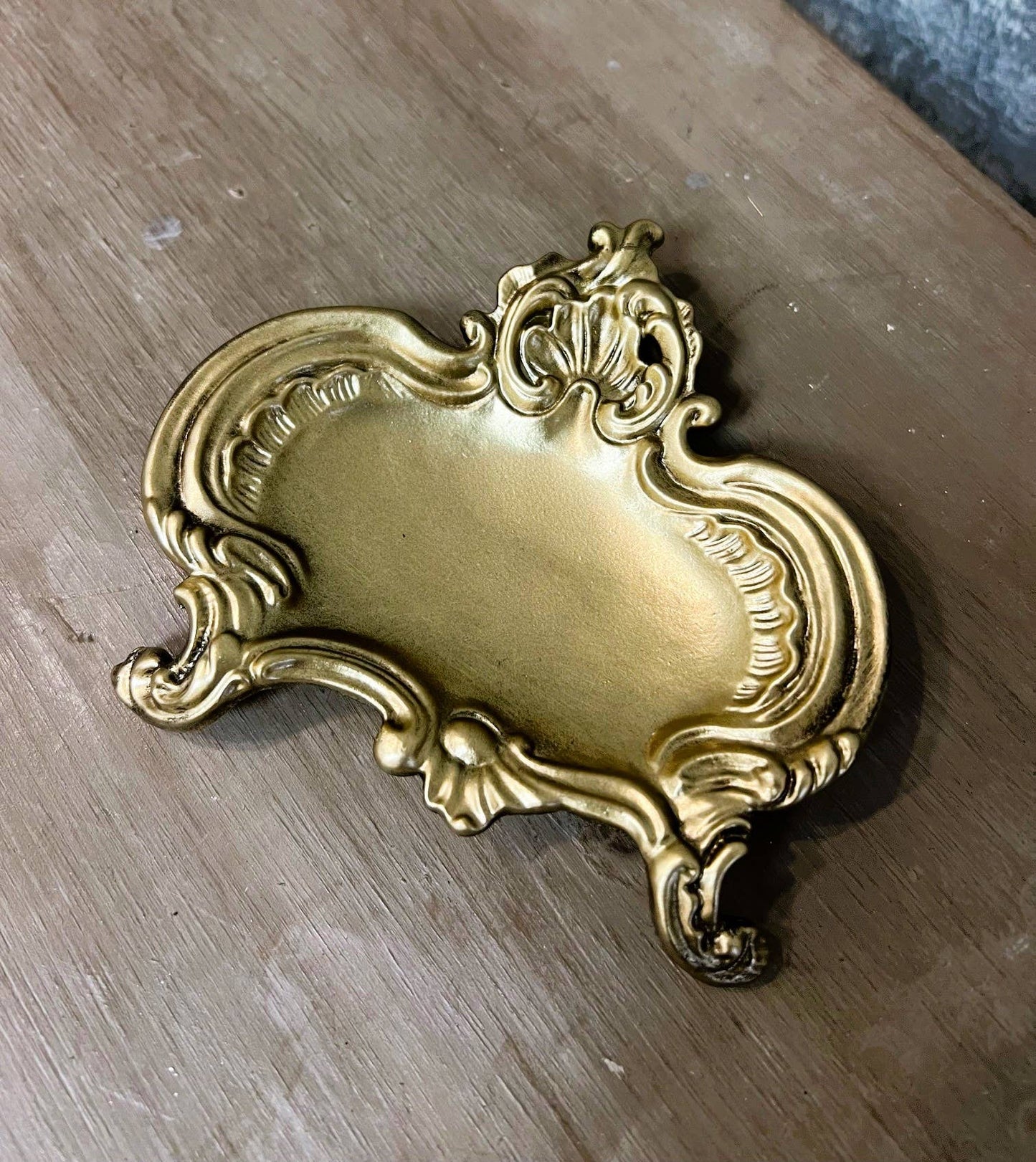 VINTAGE JEWELRY DISH