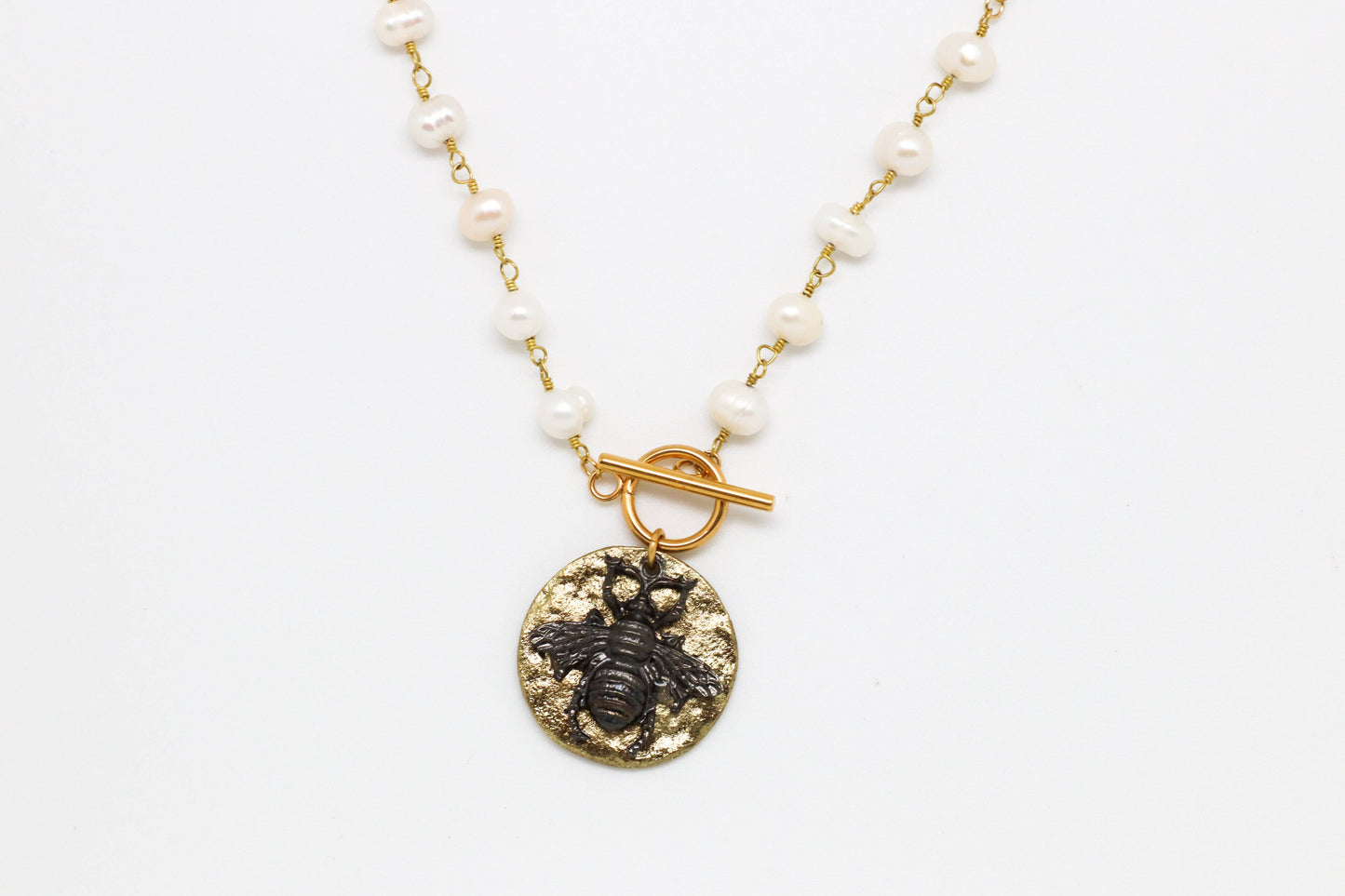 Necklace Freshwater Pearl Clear Glass Chain 2 Tone Bug 20”