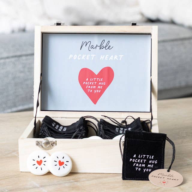 Pocket Hug Heart Sentiment Valentine Stones