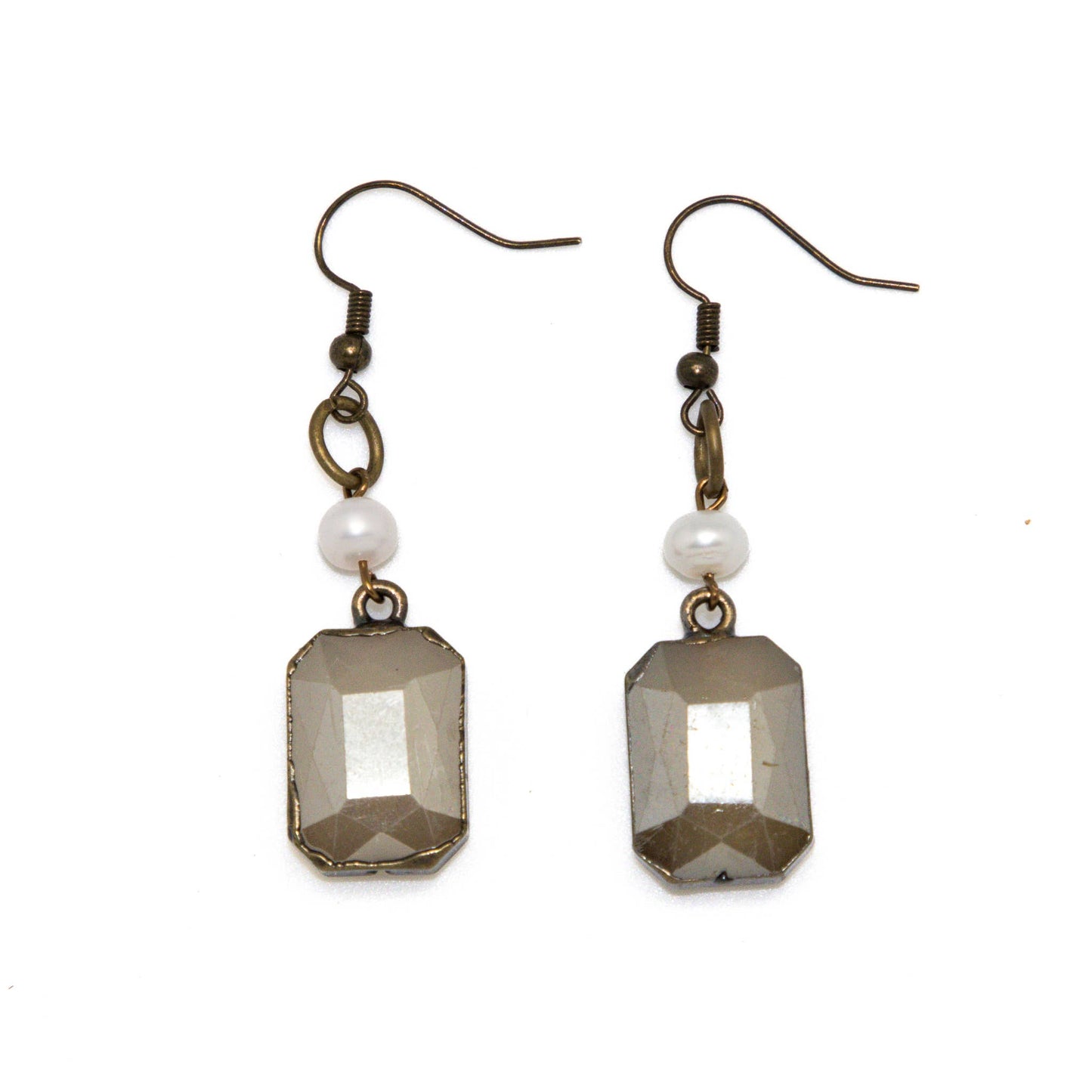 Earring Antique Gold FreshwaterPearl w/ Rectangle Glass Drop