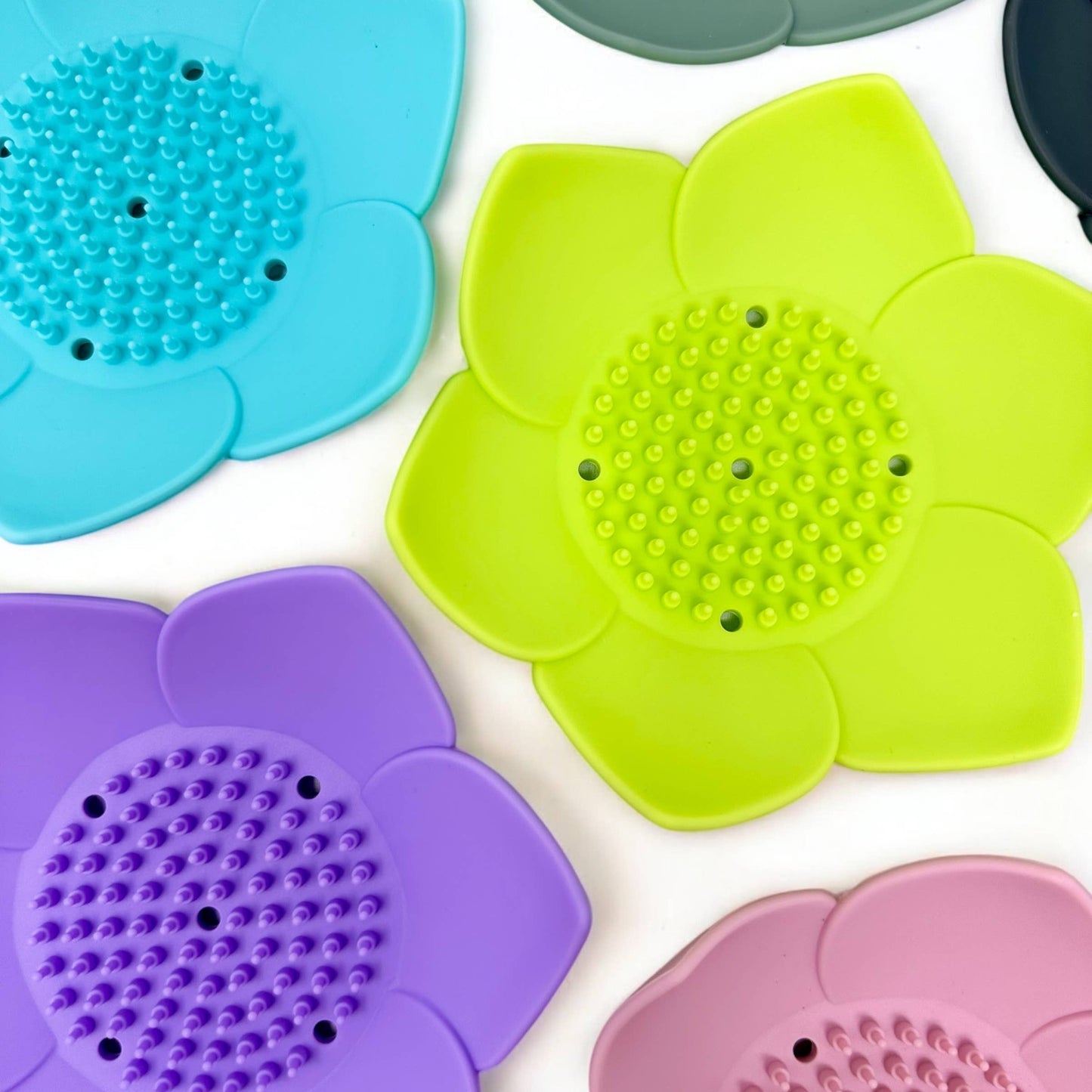 Relax Away Essentials - Shower Steamer Tray - Lotus Shape - Flexible Silicone