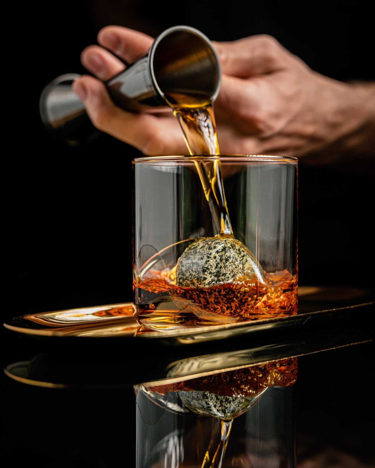 Piedras para enfriar whisky ROCKS - Set de regalo con preguntas y respuestas sobre whisky The Rocks
