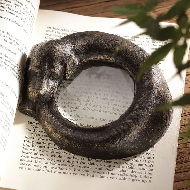 Dog Desk Magnifier