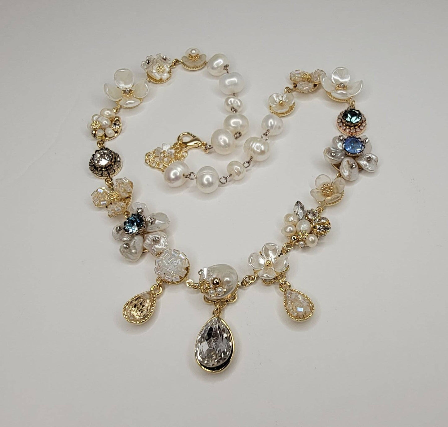 Handmade Necklace-Pearl and Crystal Beads