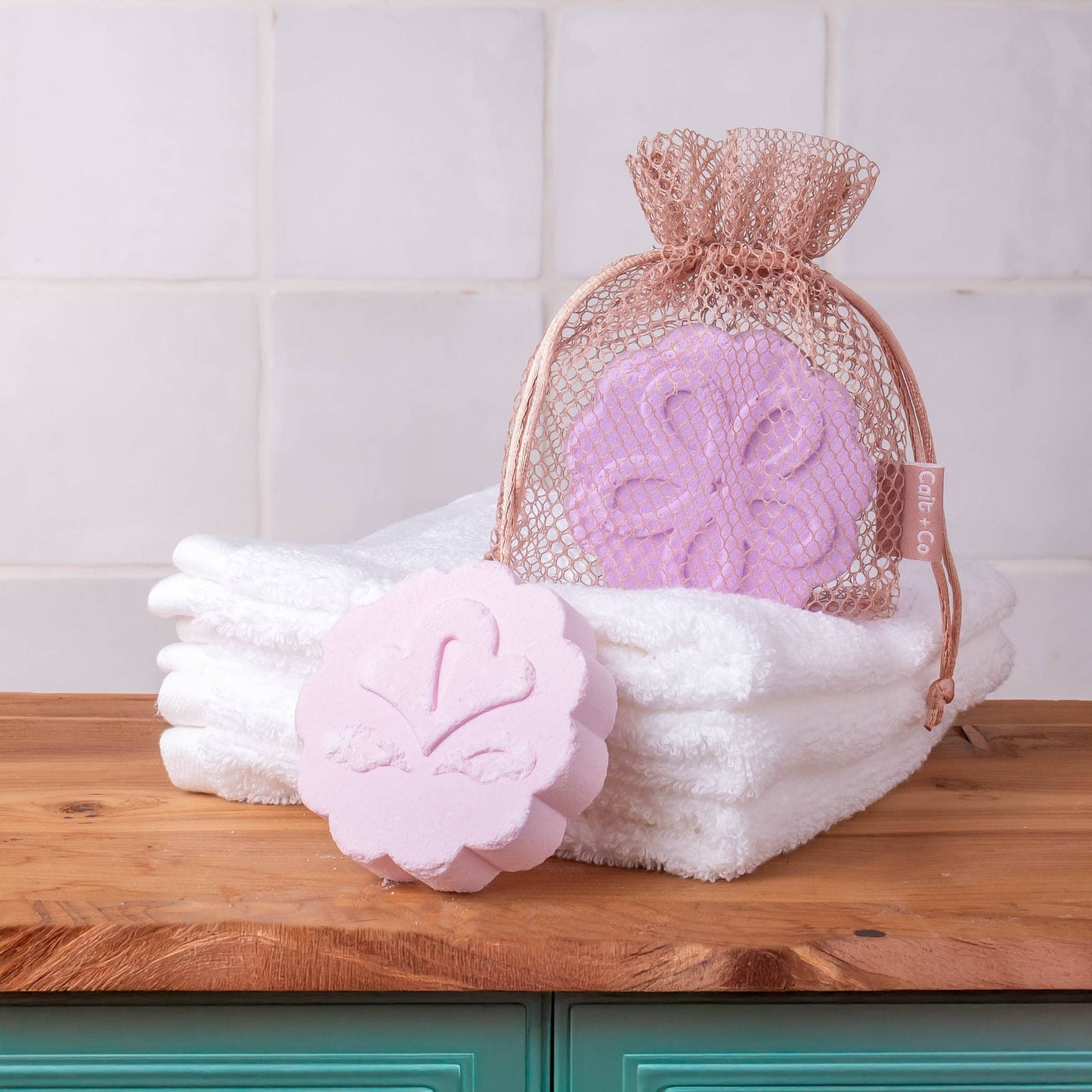 Shower Steamer - Wild Cherry & Orchid