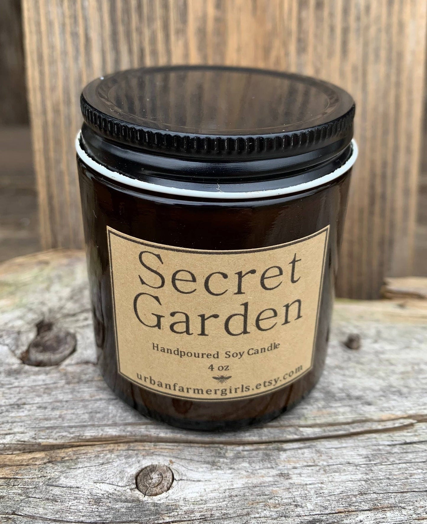 Vela de soja vertida a mano Secret Garden/ 4 oz