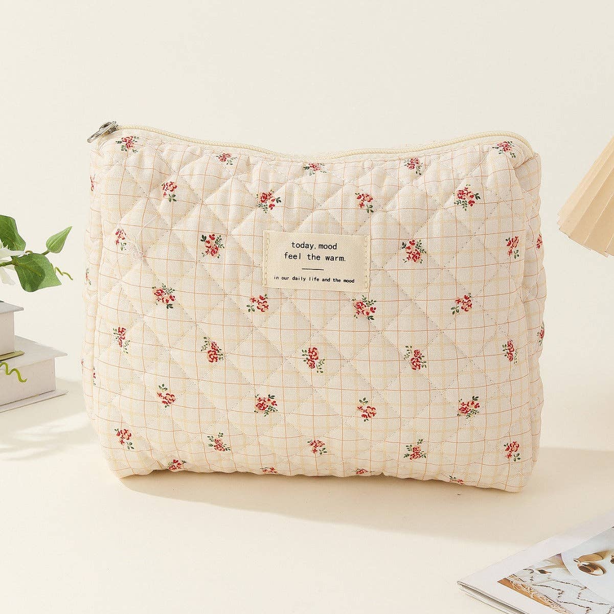 Midi Floral Print Quilted Cosmetic Bag DPB0118