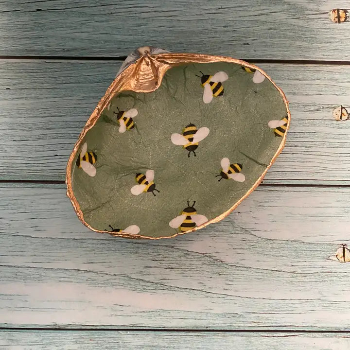 " Trail of Bees " Serenity Shells