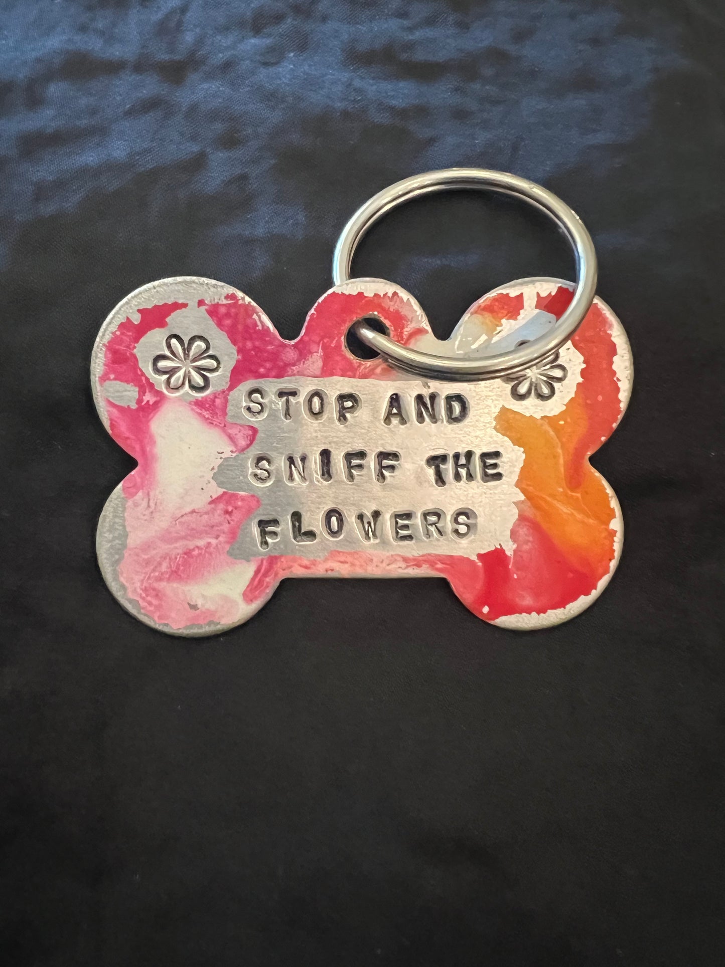 PetTag LD: Detente y huele las flores.