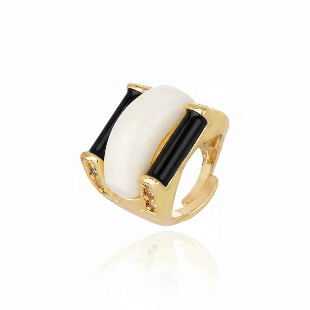 Zina Ring Black and White Agate