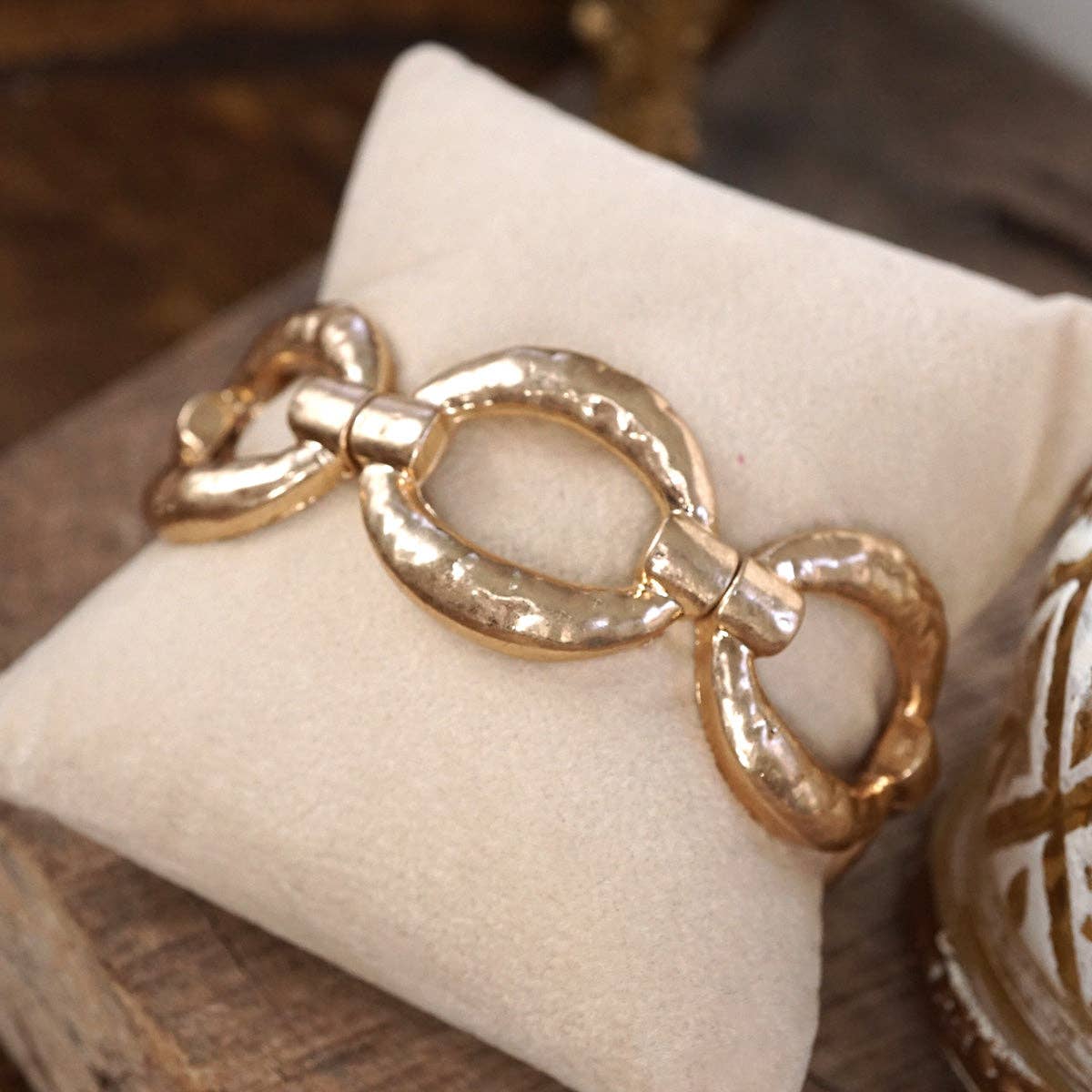 Chunky Hammered Link Stretch Bracelet