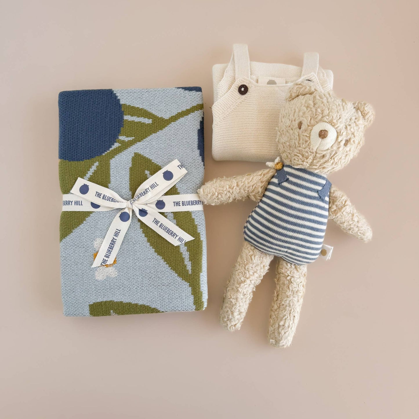 Set Blueberry Blanket Bear Bee Plush Toy Overall Baby Gift