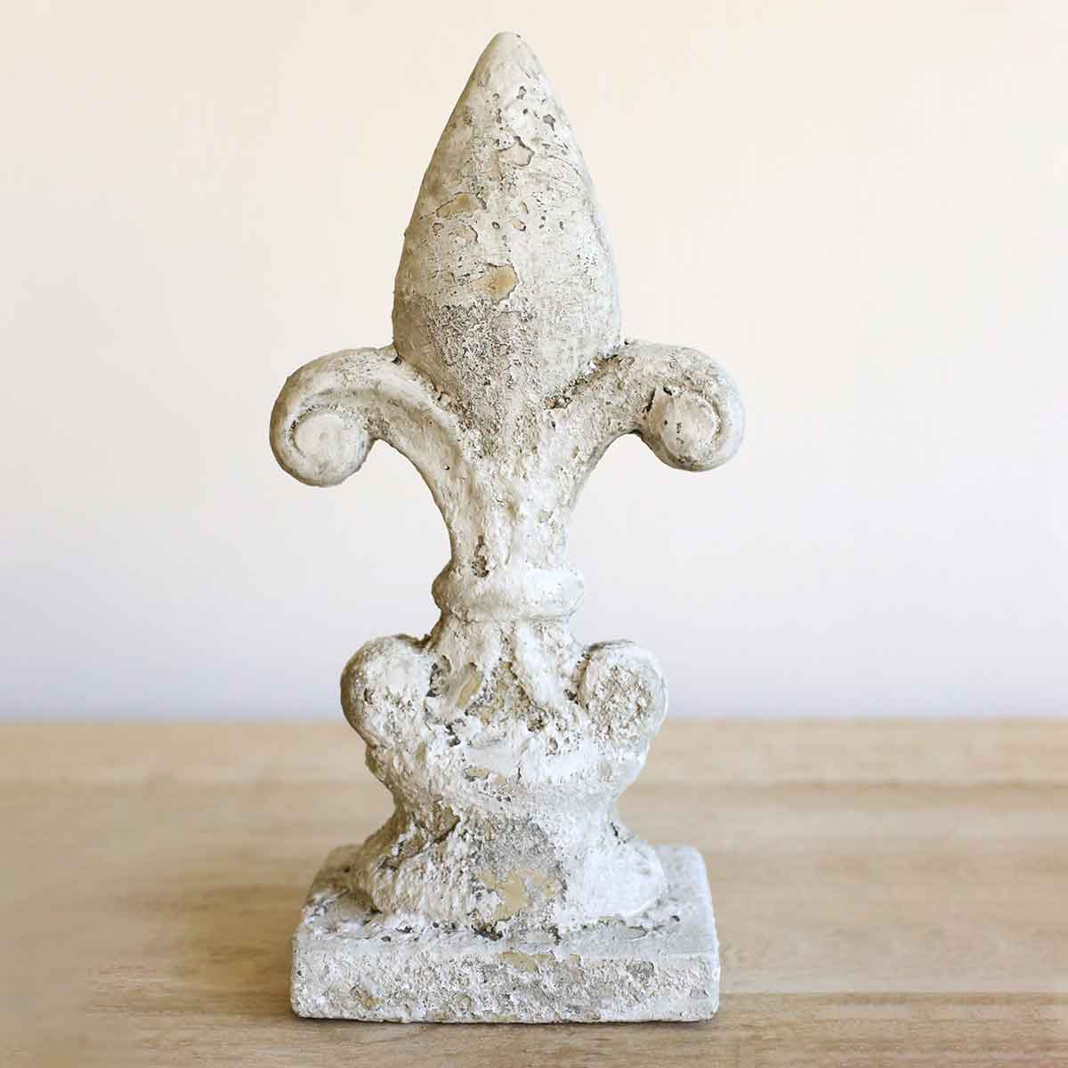 Francais Fleur Décor Antique Cream 5.75x12.75x4.5