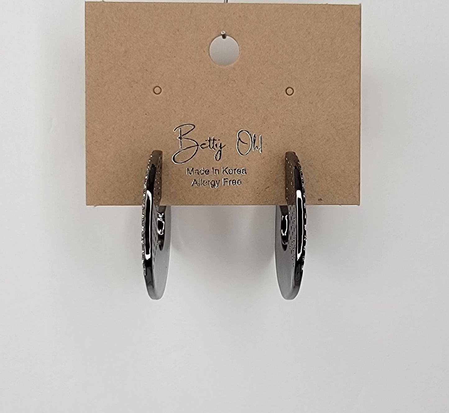 CZ CIRCLE HOOP-Lage with Post