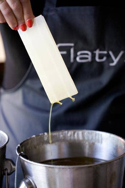 Flat Handmade Candle - Happy Birthday candles