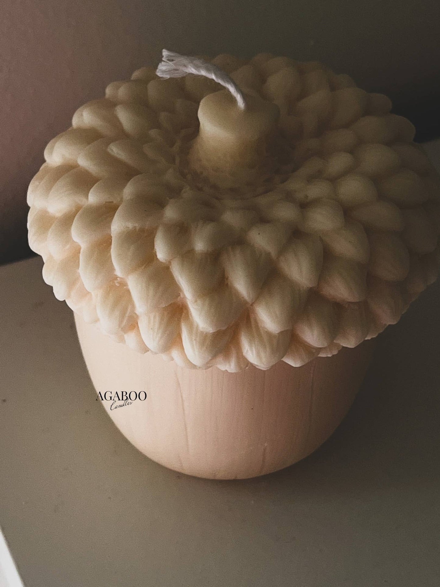 Christmas Pine Cone Candle 4x4in