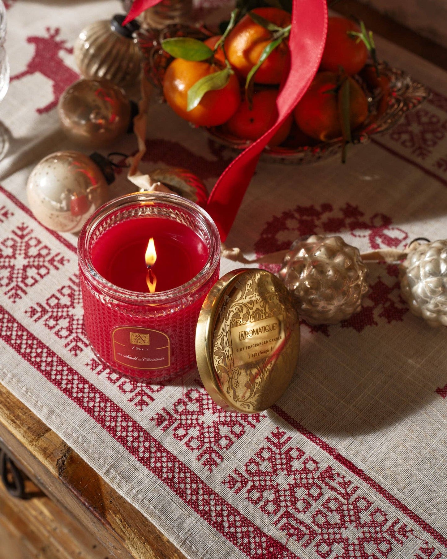 The Smell of Christmas® - Textured Glass Candle