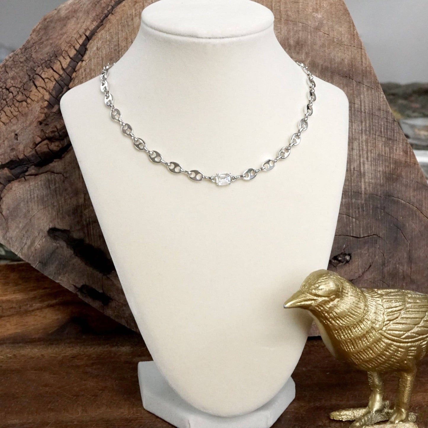 PennyLine inc - Short Anchor Chain Necklace with Emerald-Cut Crystal – Gold or Silver