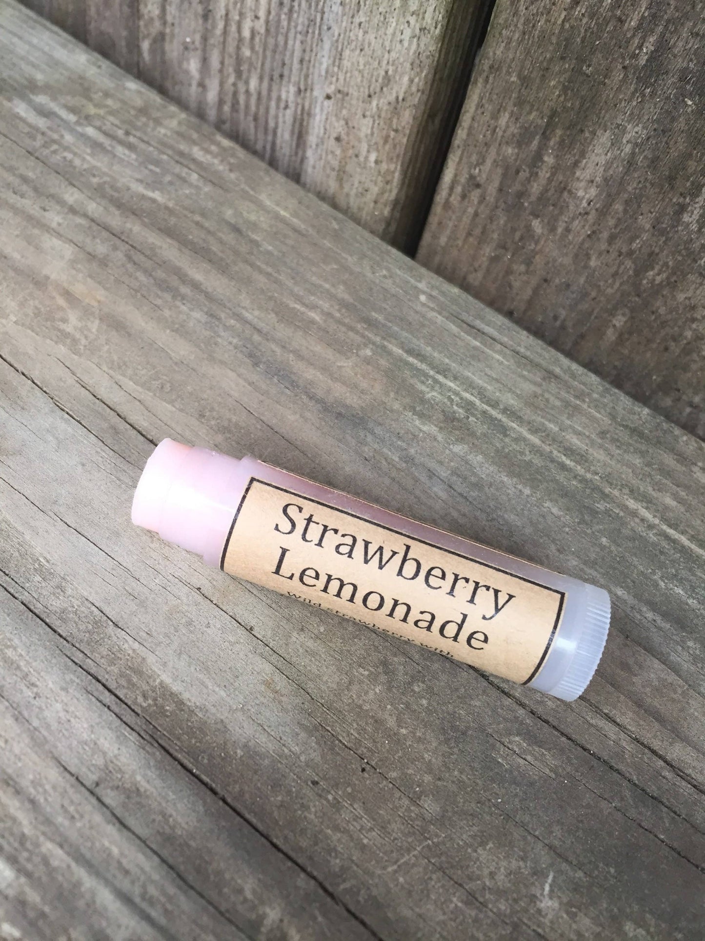 Bálsamo labial natural de limonada de fresa