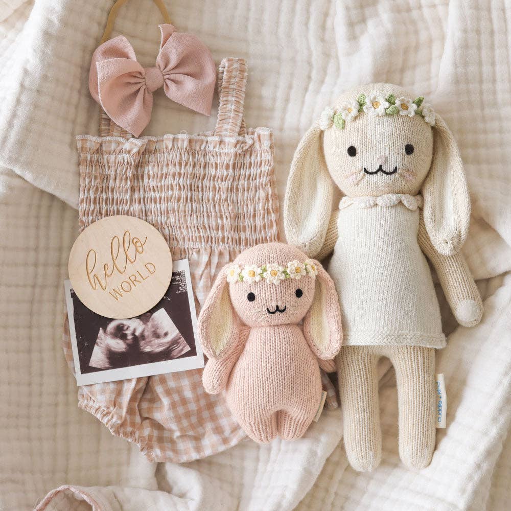 Baby bunny (rose/ivory floral)