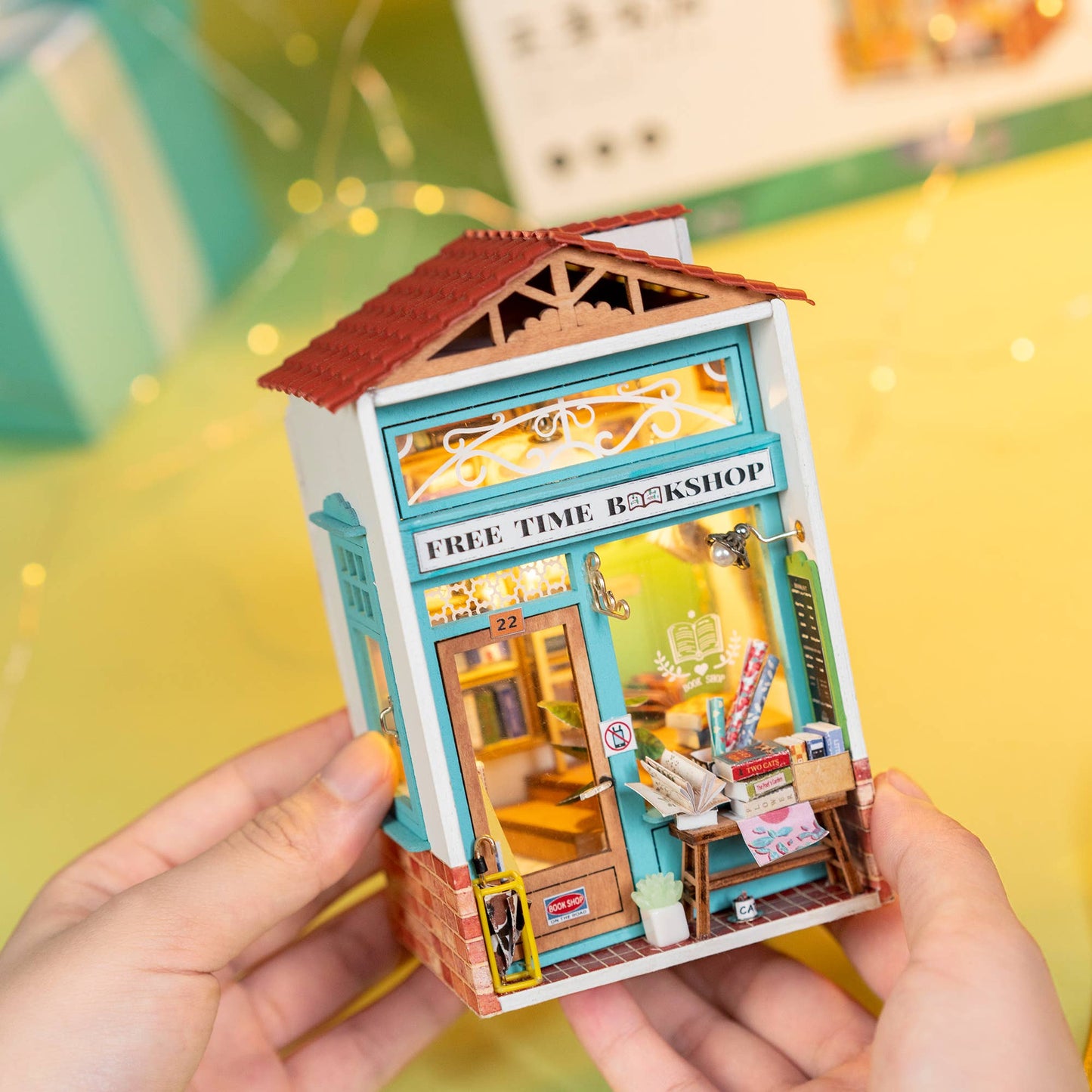 Hands Craft - DIY Miniature House Kit: Free Time Bookshop