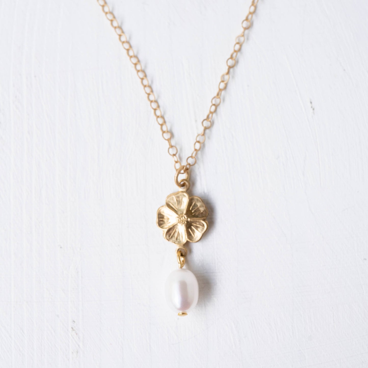 Gold Flower and Pearl necklace