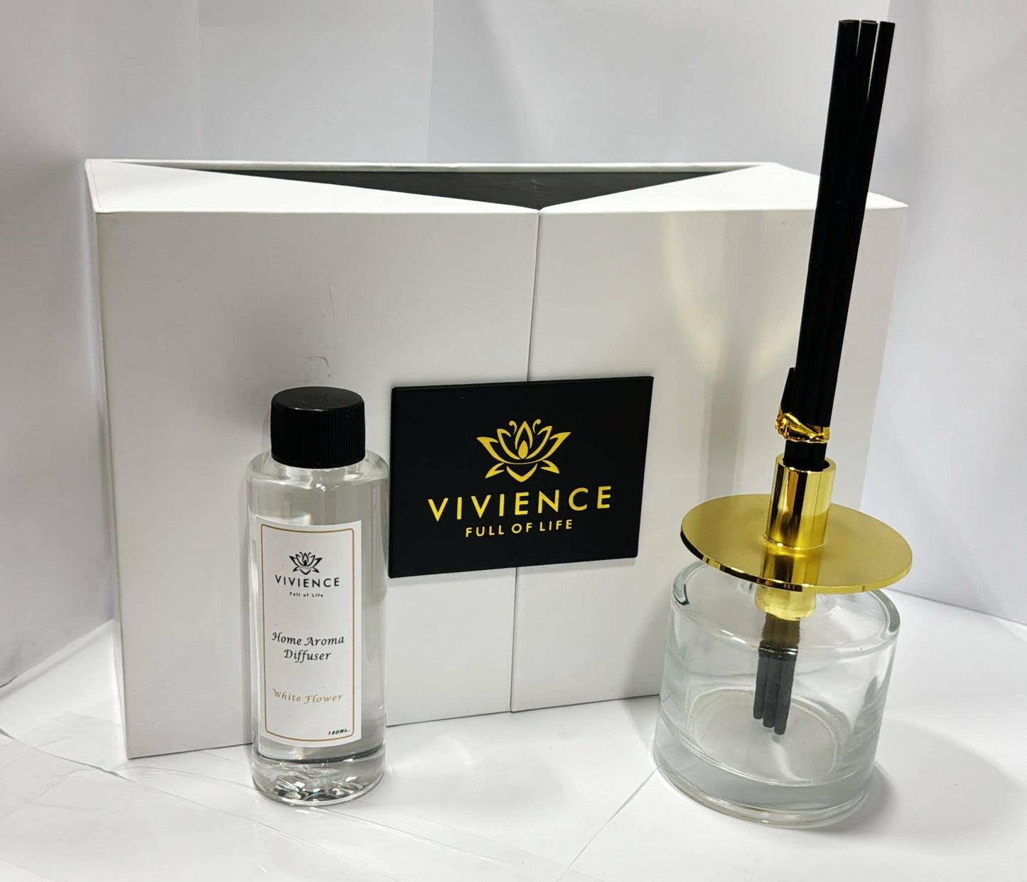 Reed Diffuser With Gold Cap, White Flower Scent