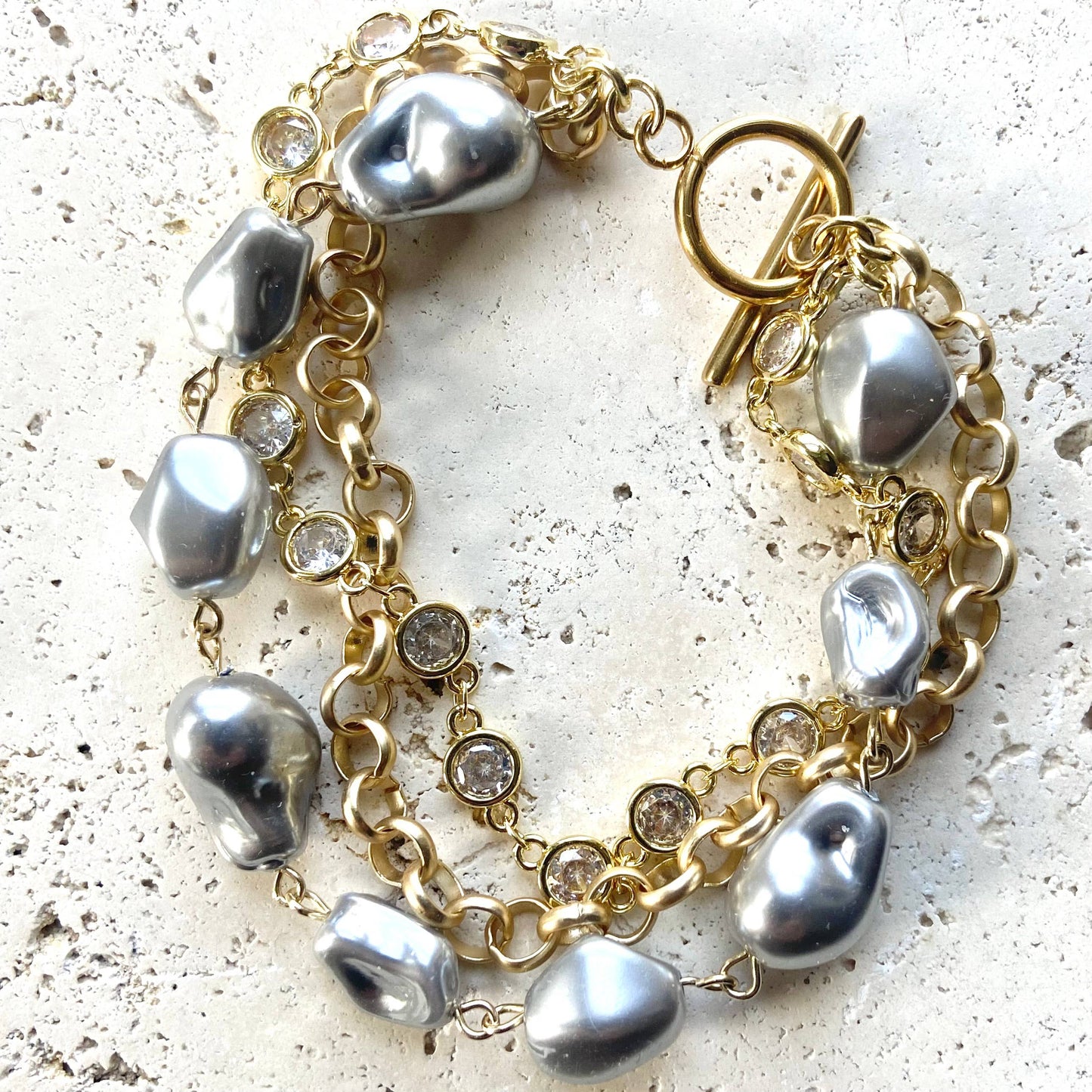 Triple gray porcelian pearl baroque bracelet gold
