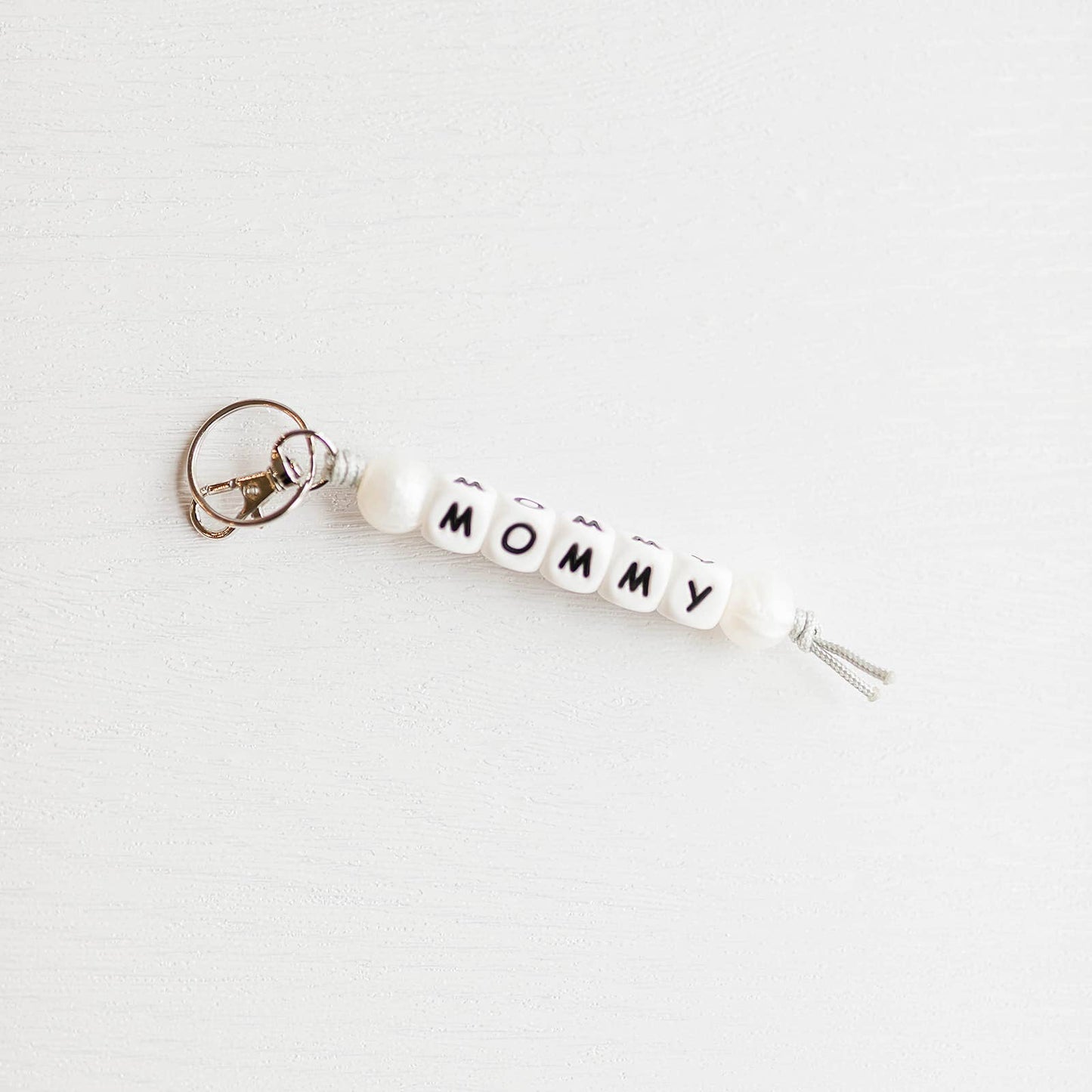 Keychains: Pearl / MOM