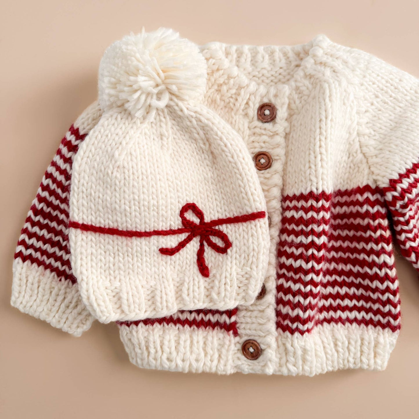 Present Hat Cream/Red | Kid Baby Holiday Christmas