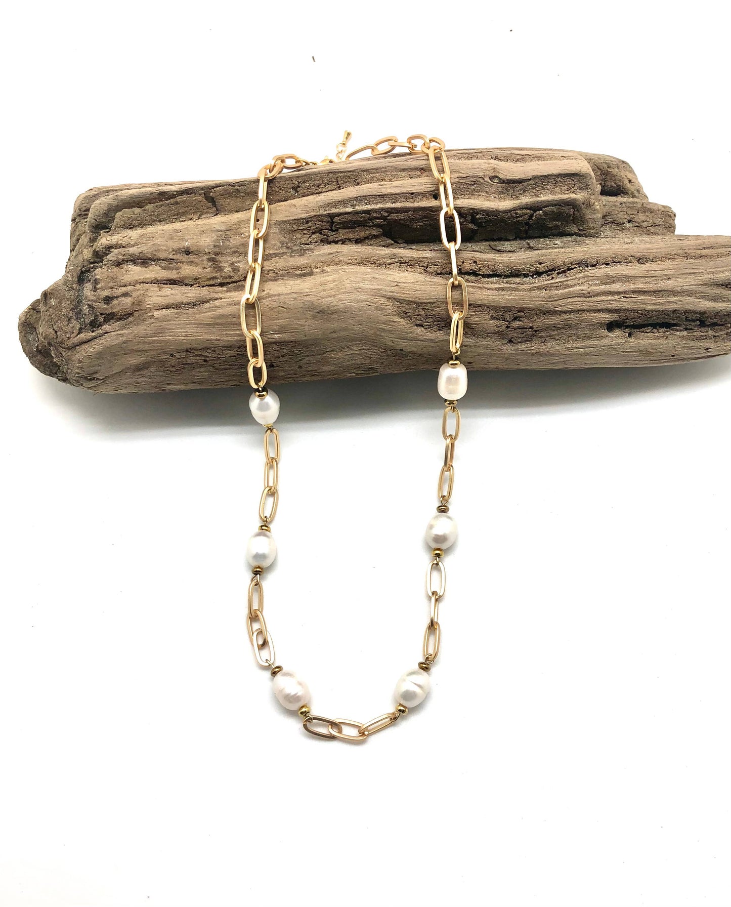 Necklace Matte Gold Paper Clip w/Freshwater Pearls18”w/2”ext