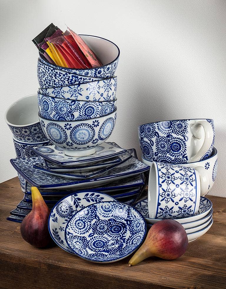 Blu/White Rd Shallow Dish-Assorted-sold separately