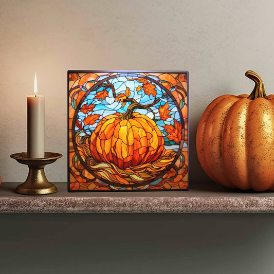 Peeping Tom's Cottage - Azulejo de calabaza con vitrales Autumn Splendor: arte decorativo artesanal para el hogar y las celebraciones otoñales